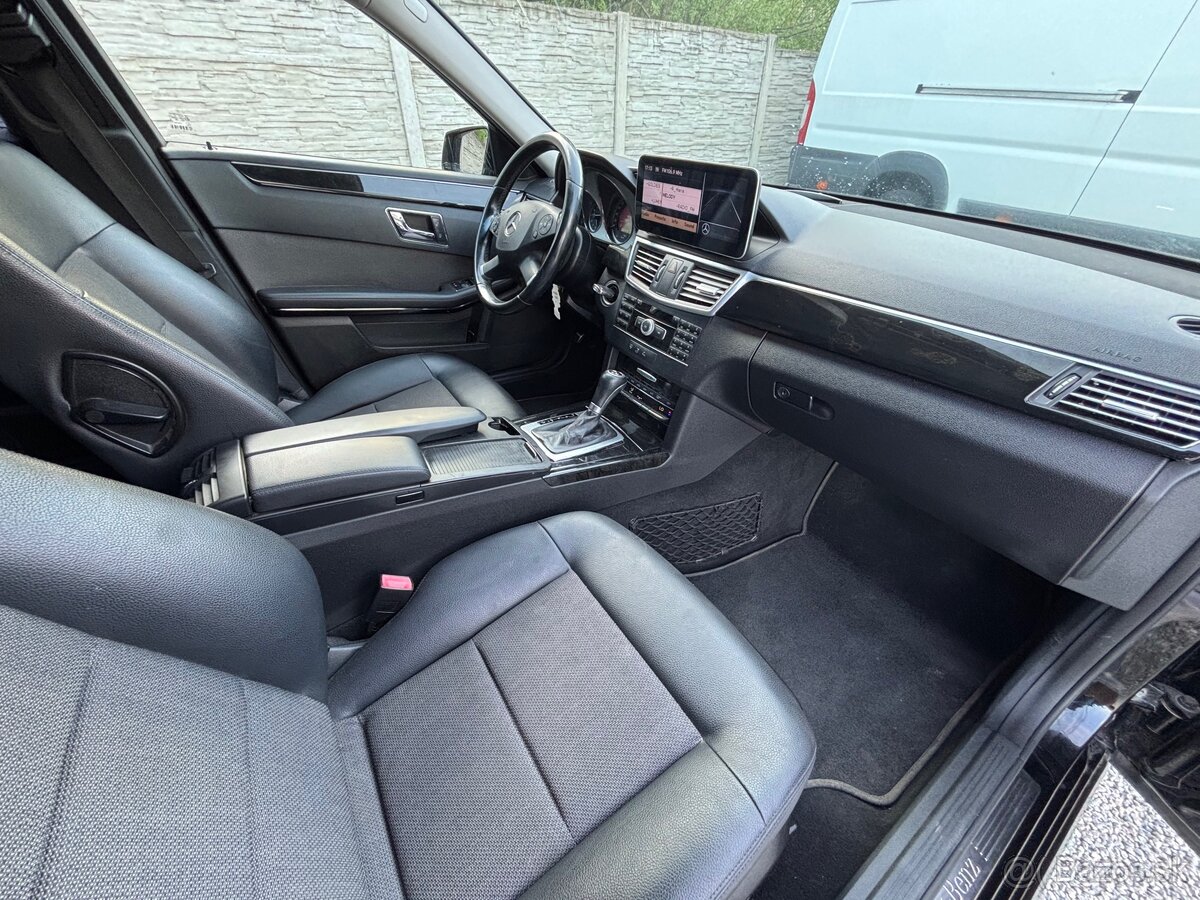 Mercedes-Benz E trieda Sedan 220 CDI Blue Elegance A/T - 14