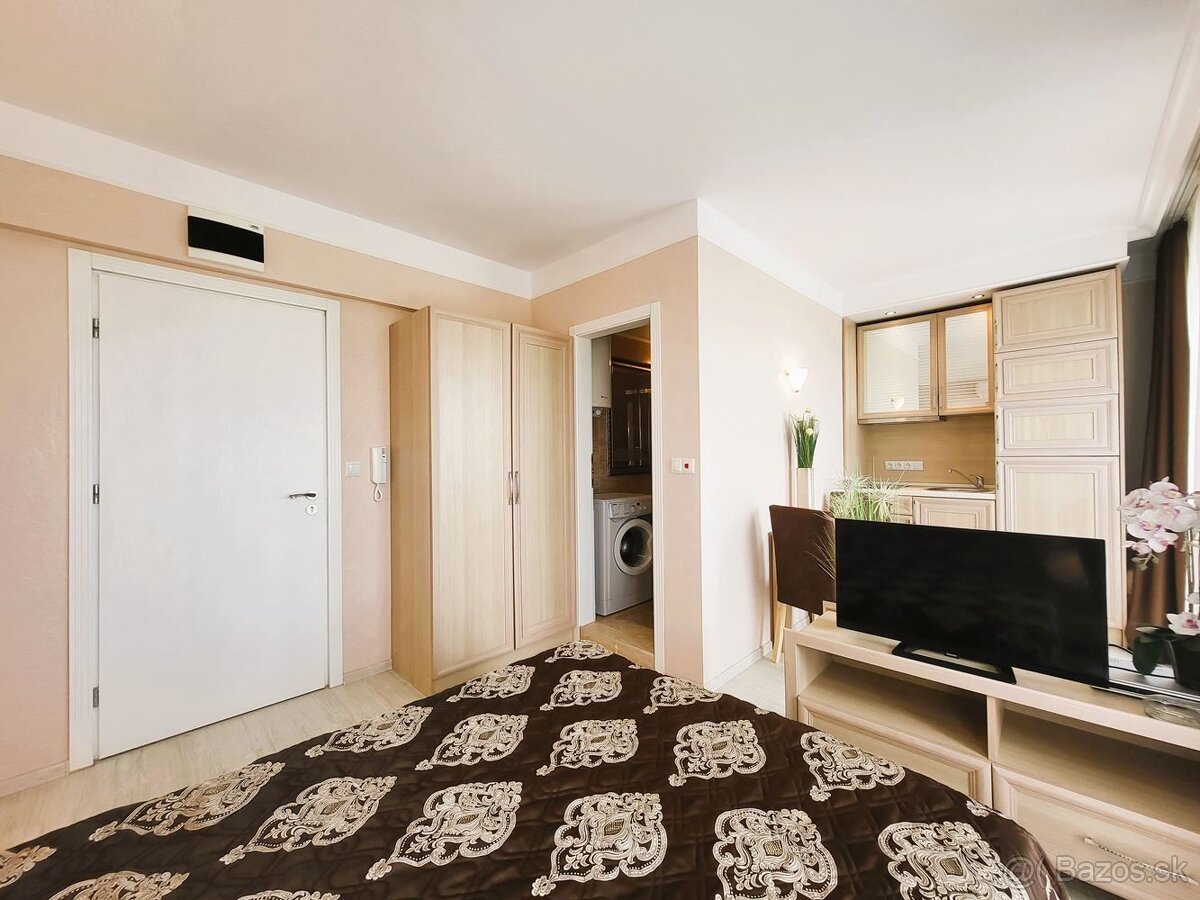 Atraktívny apartmán pre pohodlné a štýlové bývanie - 14