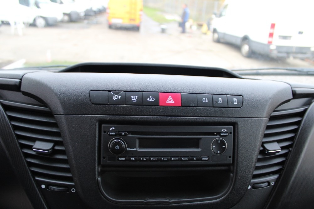 Iveco Daily, 35S160 2,3 Maxi+klima+Servisní vozidlo Iveco - 14