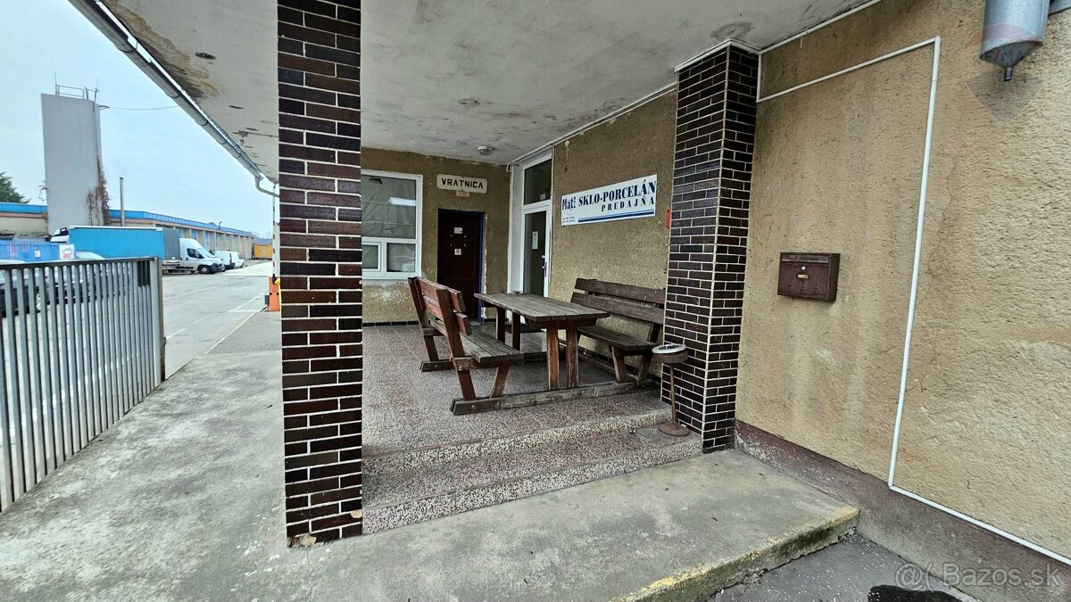 Prenájom kancelárie 13 m2 s parkovaním, Nitra - Priemyselná - 14