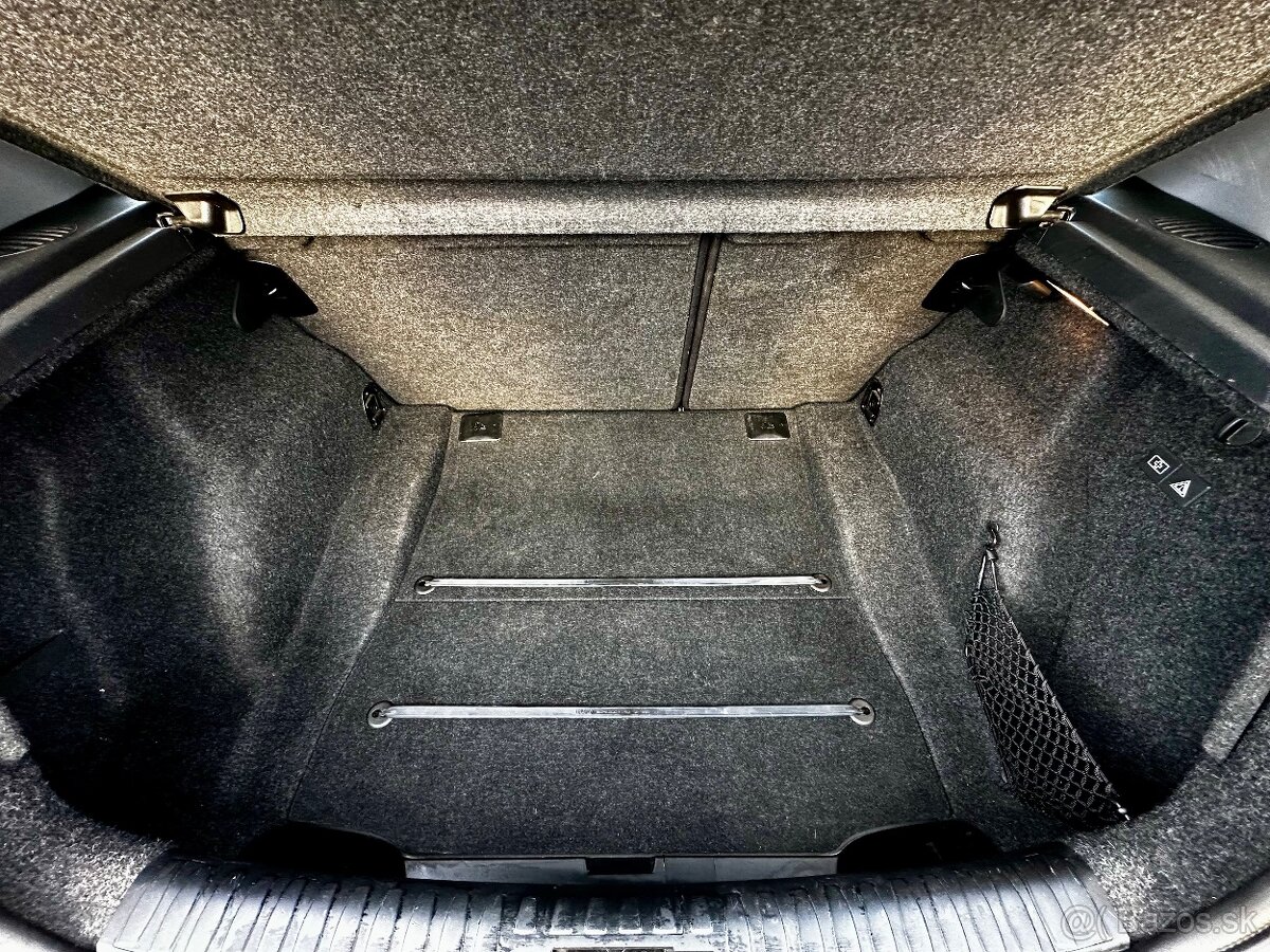 Predám BMW 1 e87 2.0i 90kw 2010 FaceLift - 14