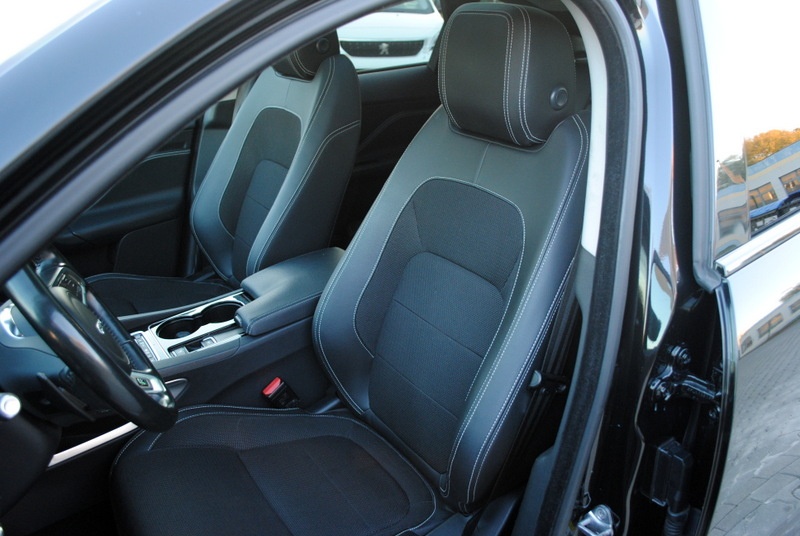 Jaguar F-Pace 2.0D I4 180k R-Sport AWD A/T⭐ZÁRUKA 3 ROKY - 14