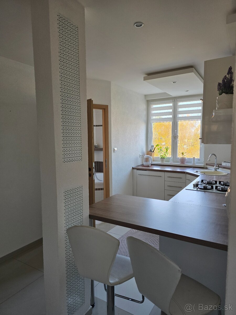 Prenájom 3 izbový byt sídlisko Tarča - 14