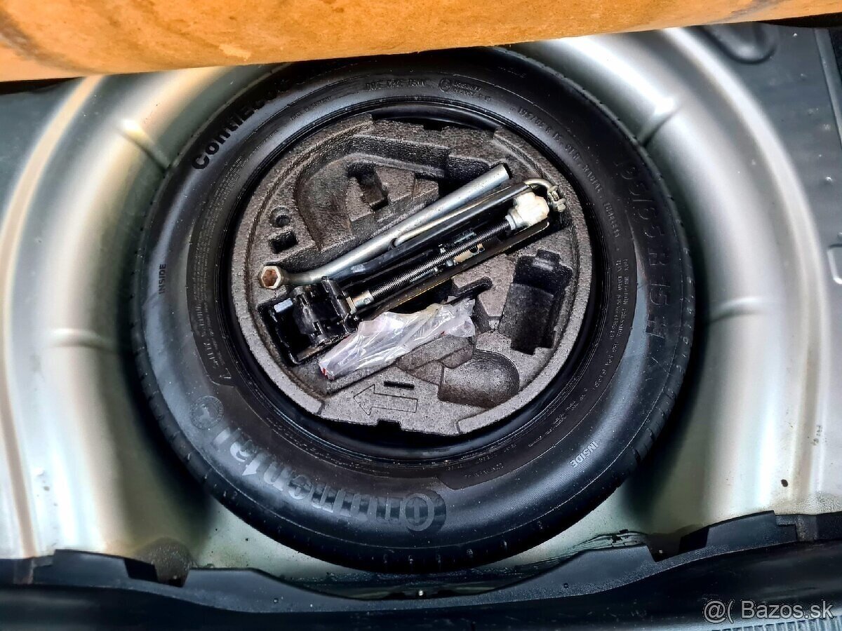 Škoda Octavia Combi Facelift TOP STAV ELEGANCE - 14