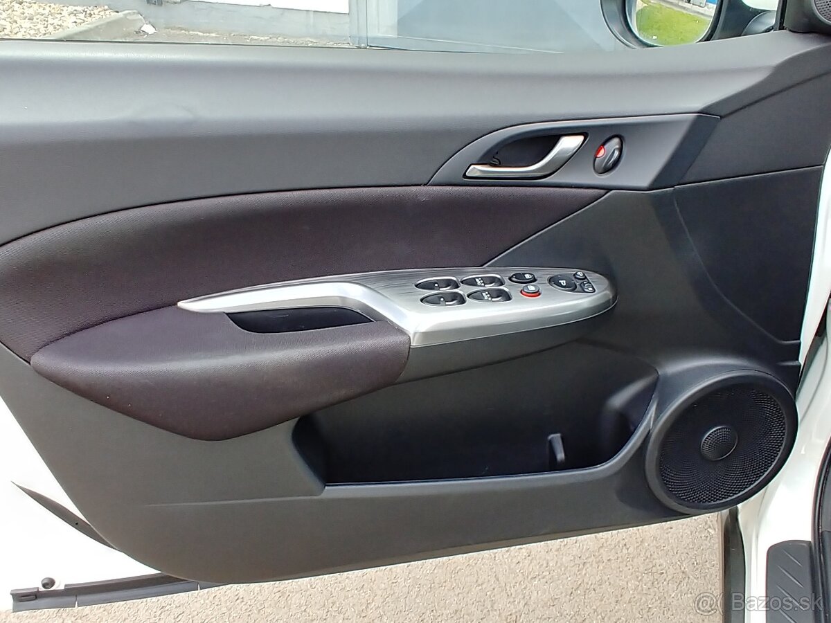 Honda Civic 1,4 Sport 2011 SK ŠPZ - 14