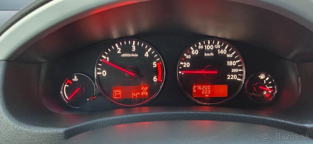 Nissan Pathfinder 3.0 V6 4x4 Automat Vzduch Podvozok 7-miest - 14