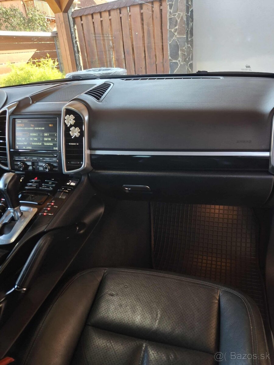 Predam porsche cayenne - 14