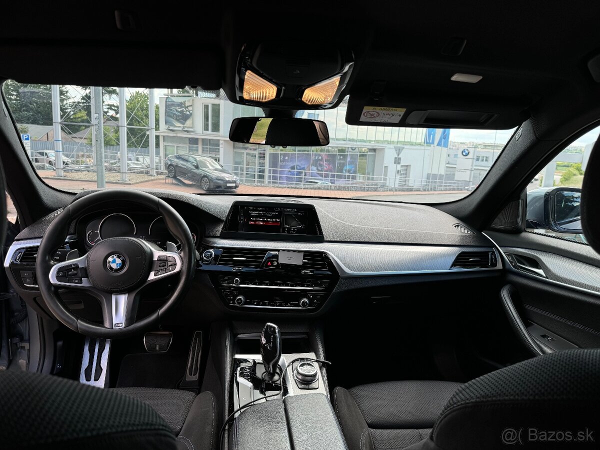 BMW 5 520d xDrive A/T M-Packet - 14