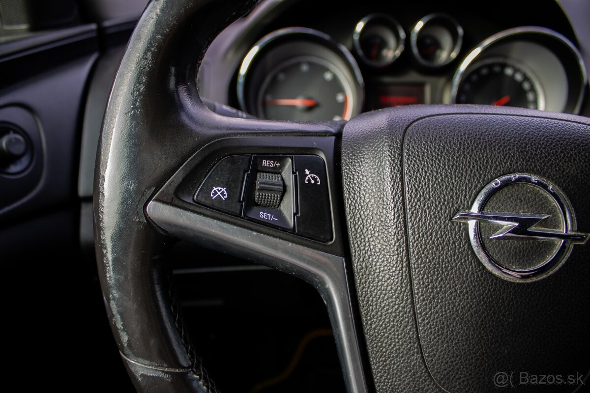 Opel Insignia ST 2.0 CDTI - 14