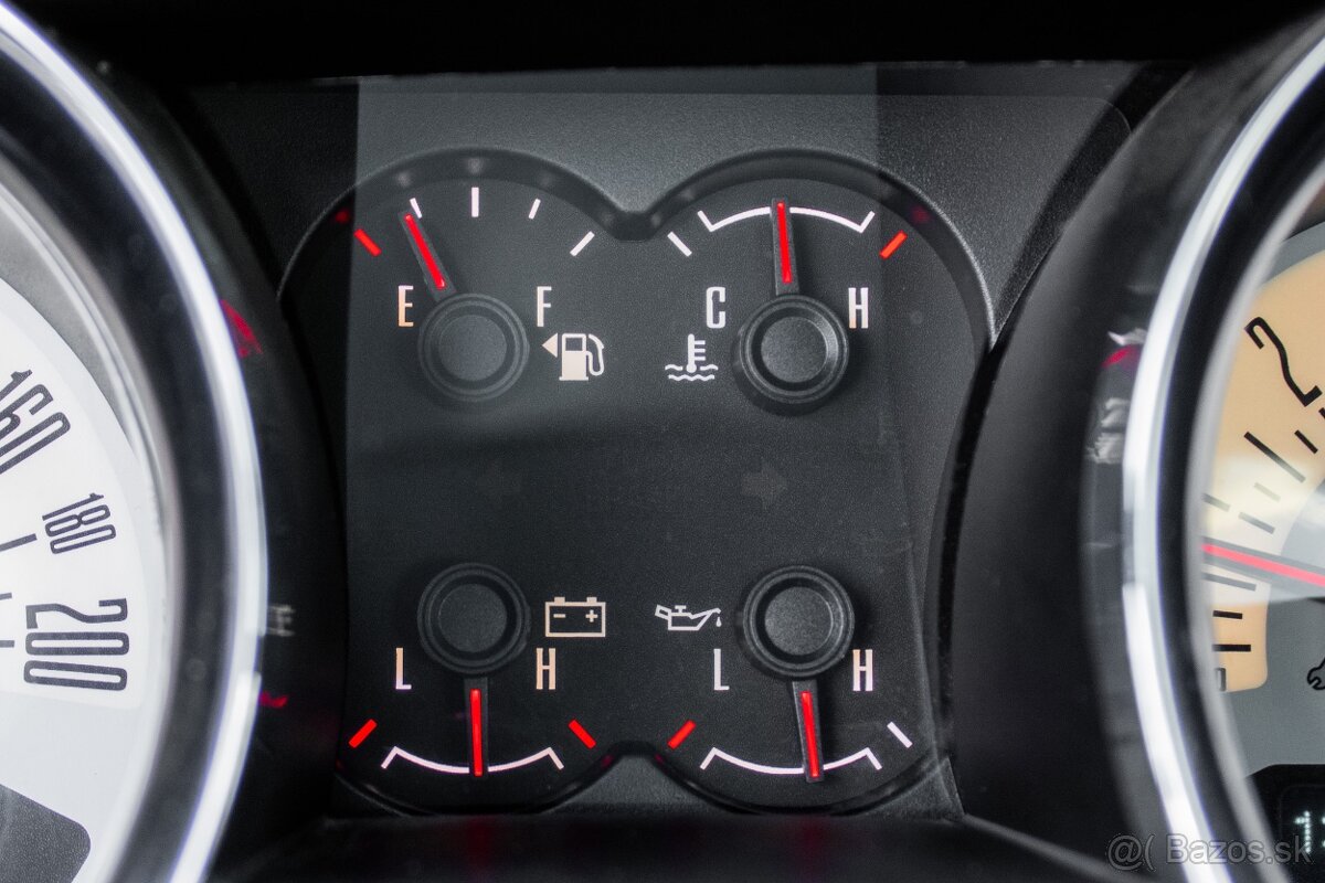 Ford Mustang 4.0L V6 - 14