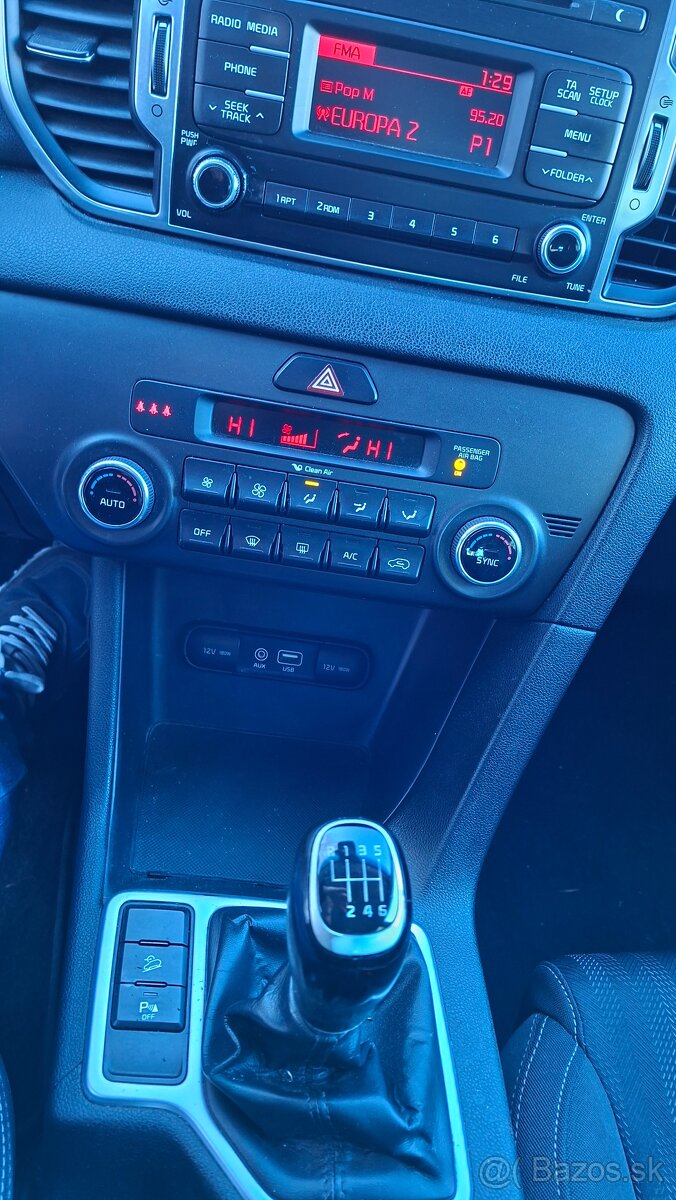 KIA SPORTAGE 1.6 GDI.2WD - 14