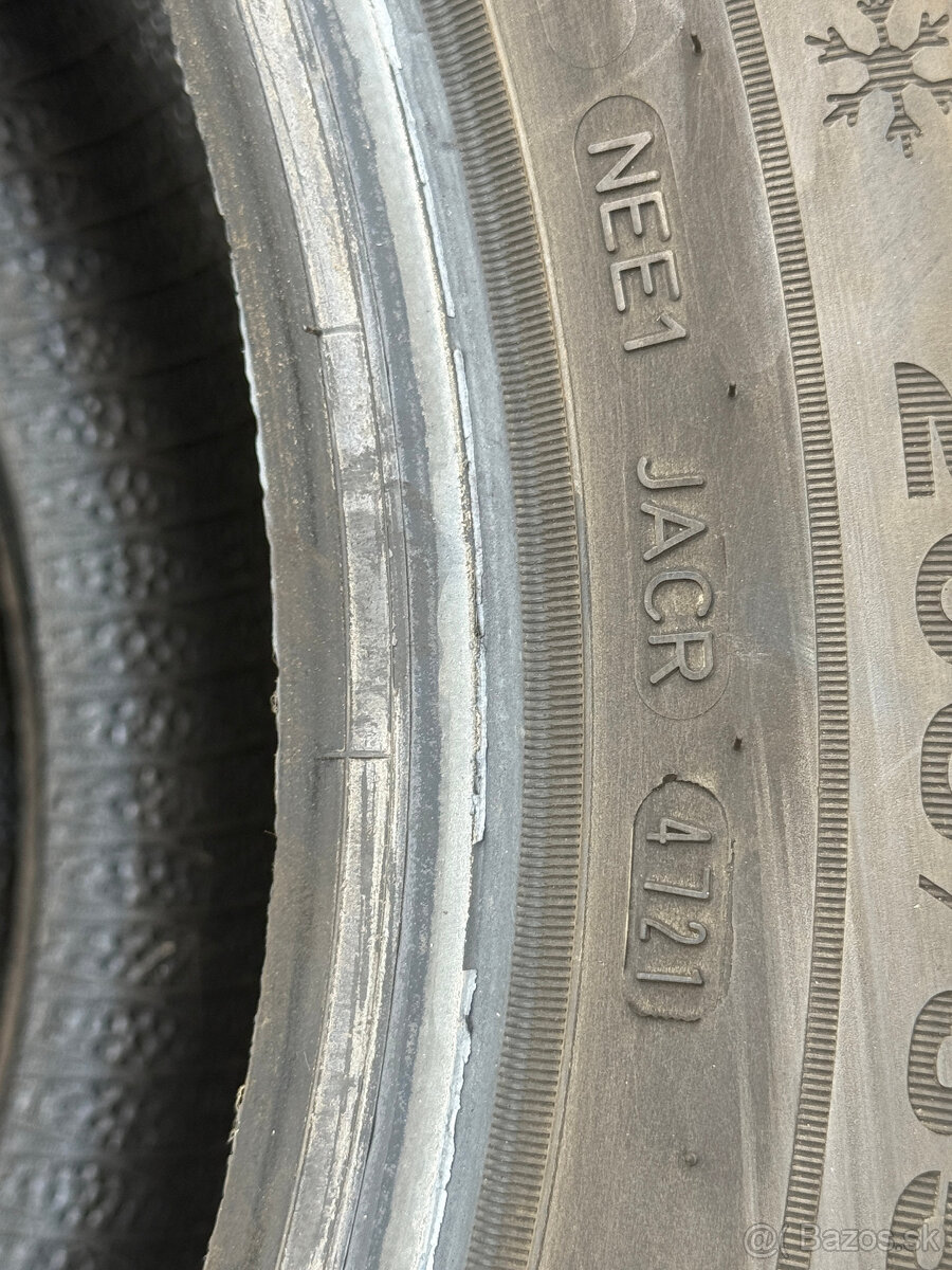 PREDÁM 4 kusy zimné pneumatiky DUNLOP 205/55 R17 95V - 14