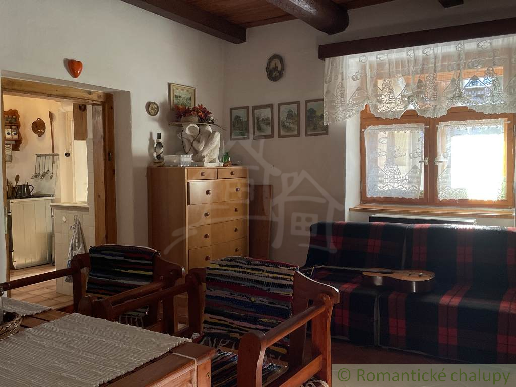 Zrekonštruovaná chalupa v obci Háj - 14