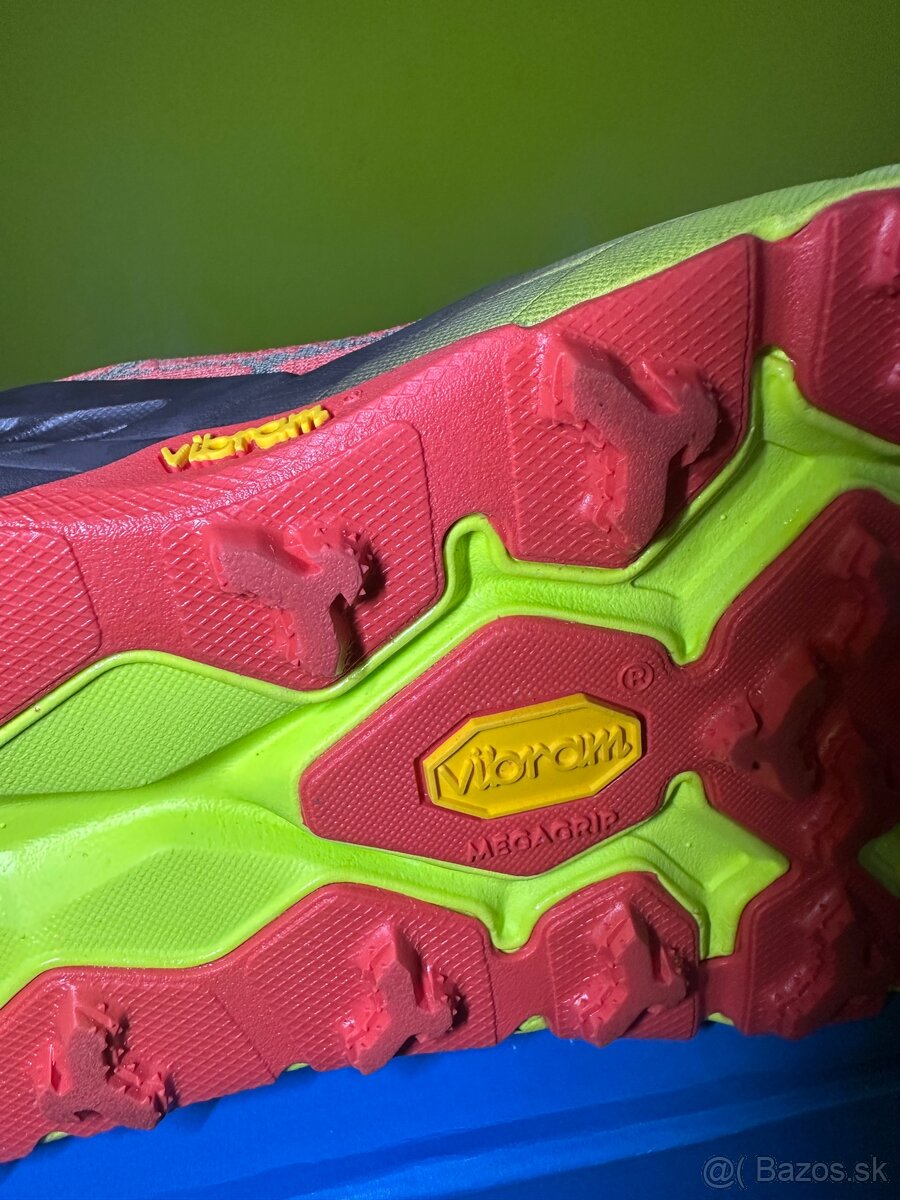 Bezecke tenisky Hoka Speedgoat 5 - 14