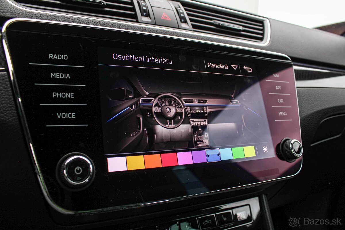 Škoda Superb Combi Sportline 2.0 140kW 4x4 DSG - 14