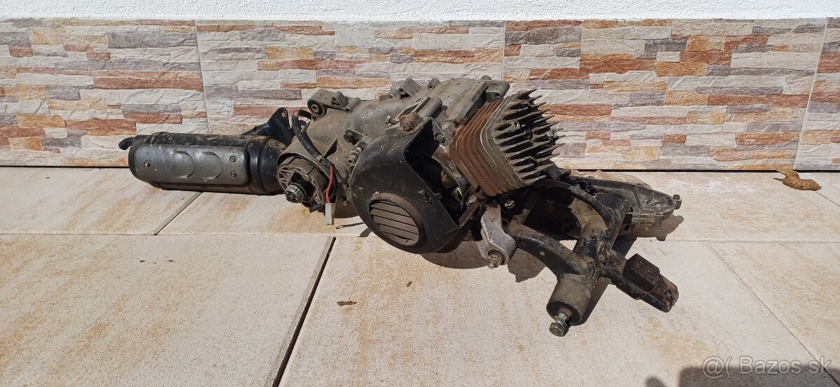 Piaggio Zip Fast Rider - 14