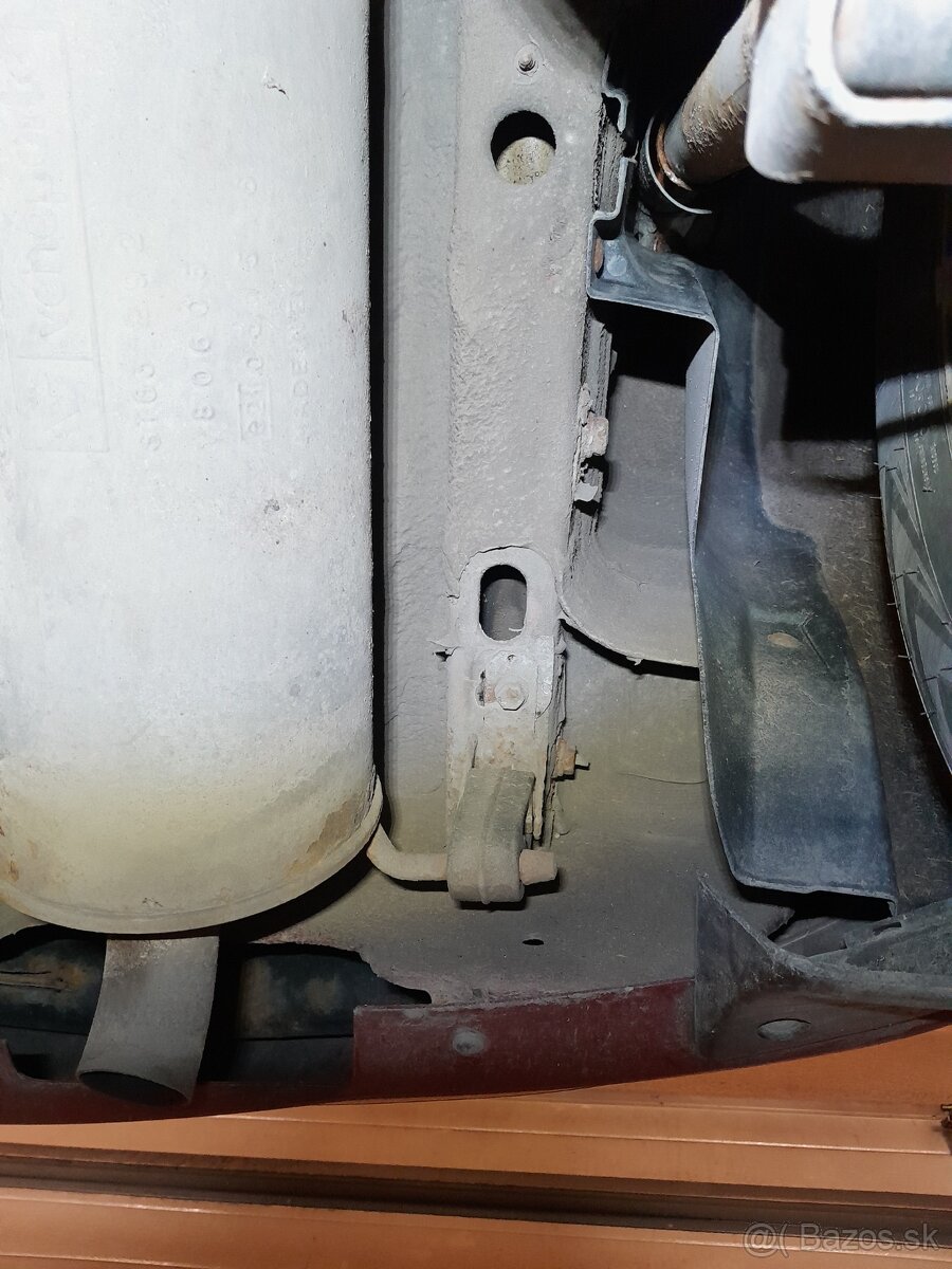 Škoda Fabia 1.4Mpi 44kW r.v. 2001 - 14