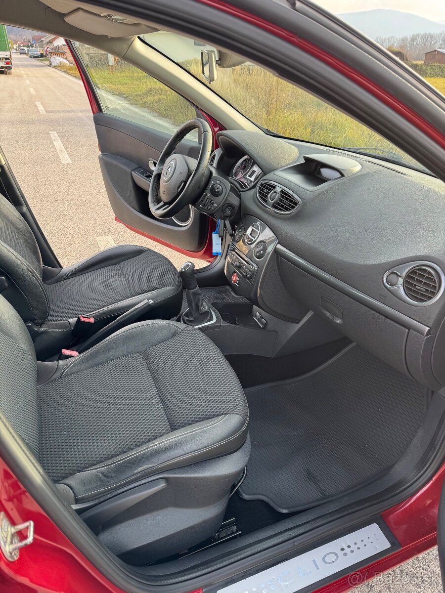 Renault Clio 1.2 benzín 55kW, MT/5, - 14