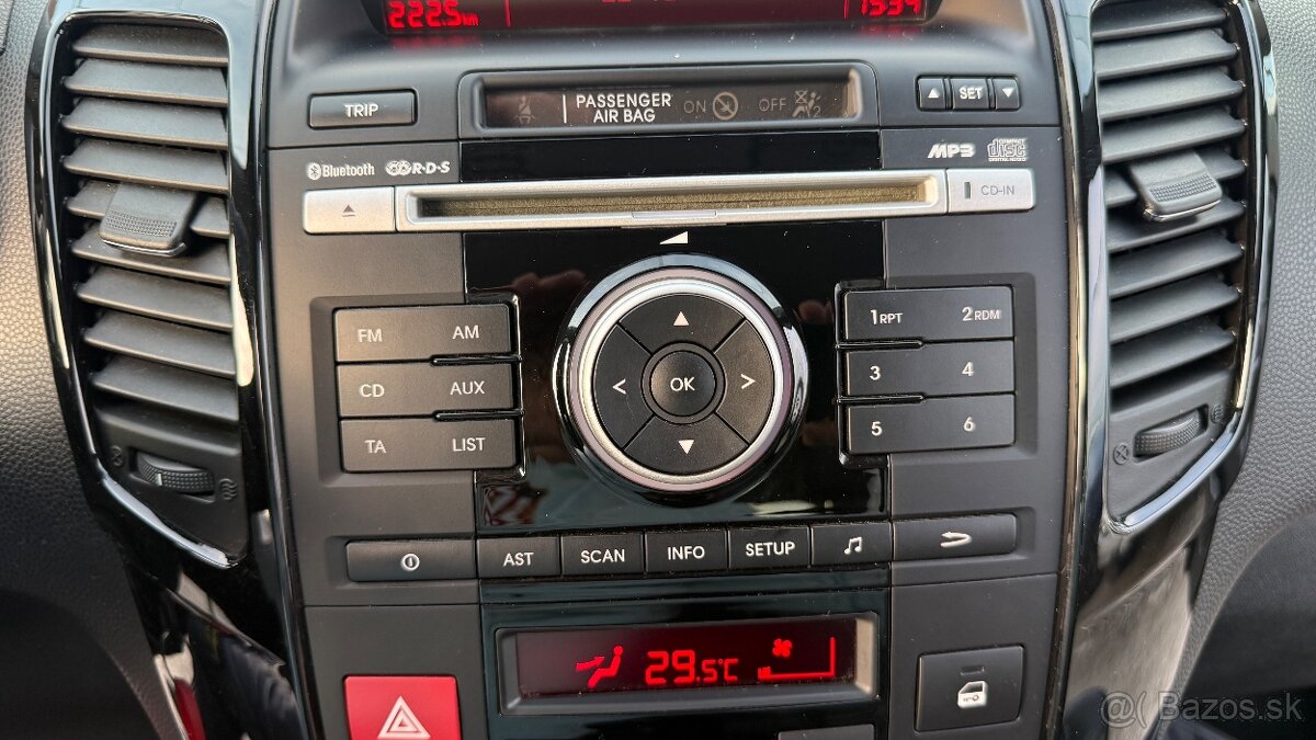 Kia Venga 1.6 CRDi VGT TX - 14