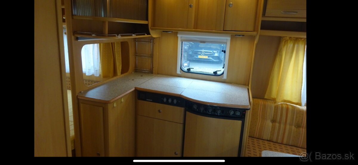 2002 Dethleffs camper 490 - 14