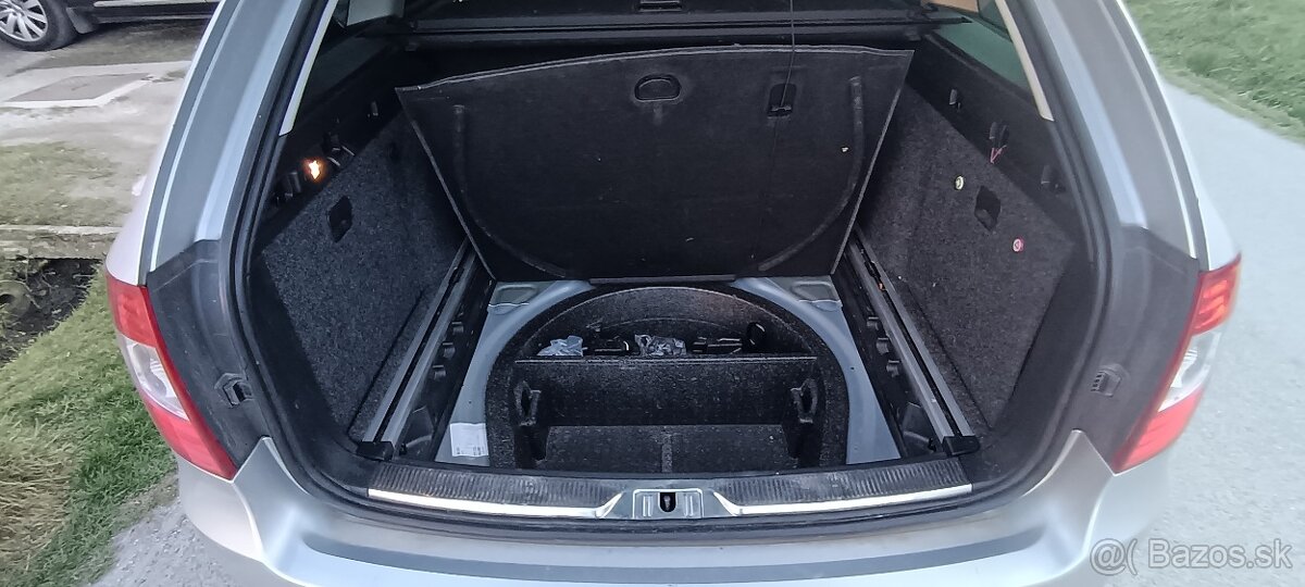 Škoda Superb II Combi 2.0TDI,4x4,DSG - 14