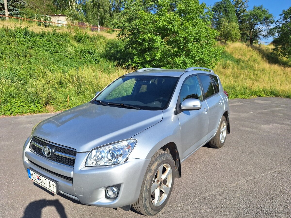 Toyota RAV4 2.2 D-4D 110kW 4x4 - 14