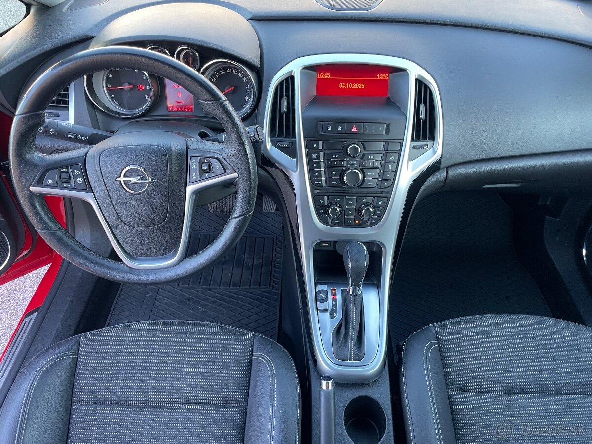 Opel Astra 1.4 turbo benzín GTC AUTOMAT - 14