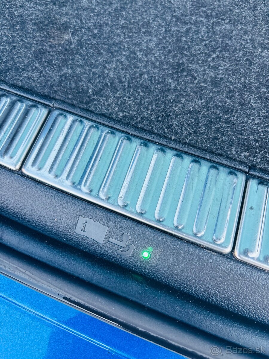 Škoda superb sportline 2.0TDi - 14