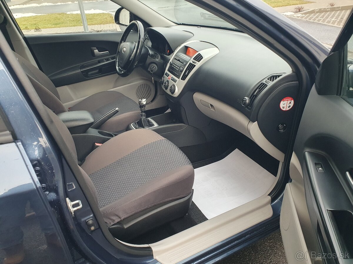 Kia Ceed 1.4 CVVT benzin 77kw - 14