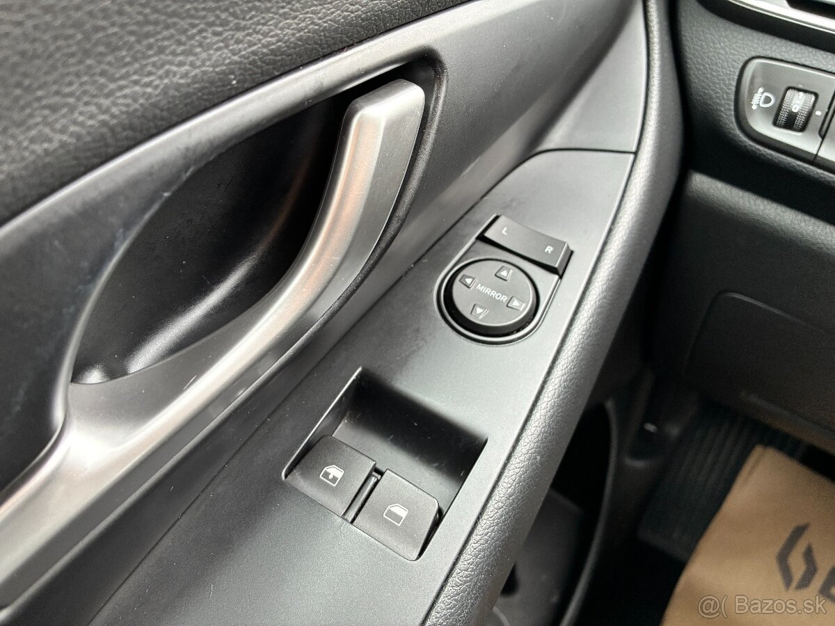 Hyundai i30 HB 1.5DPi 81kW START PLUS ZÁRUKA DPH - 14