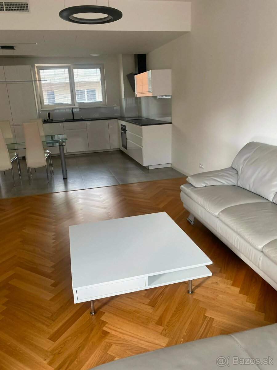 Realitný kancelária REALADR s.r.o. - 14