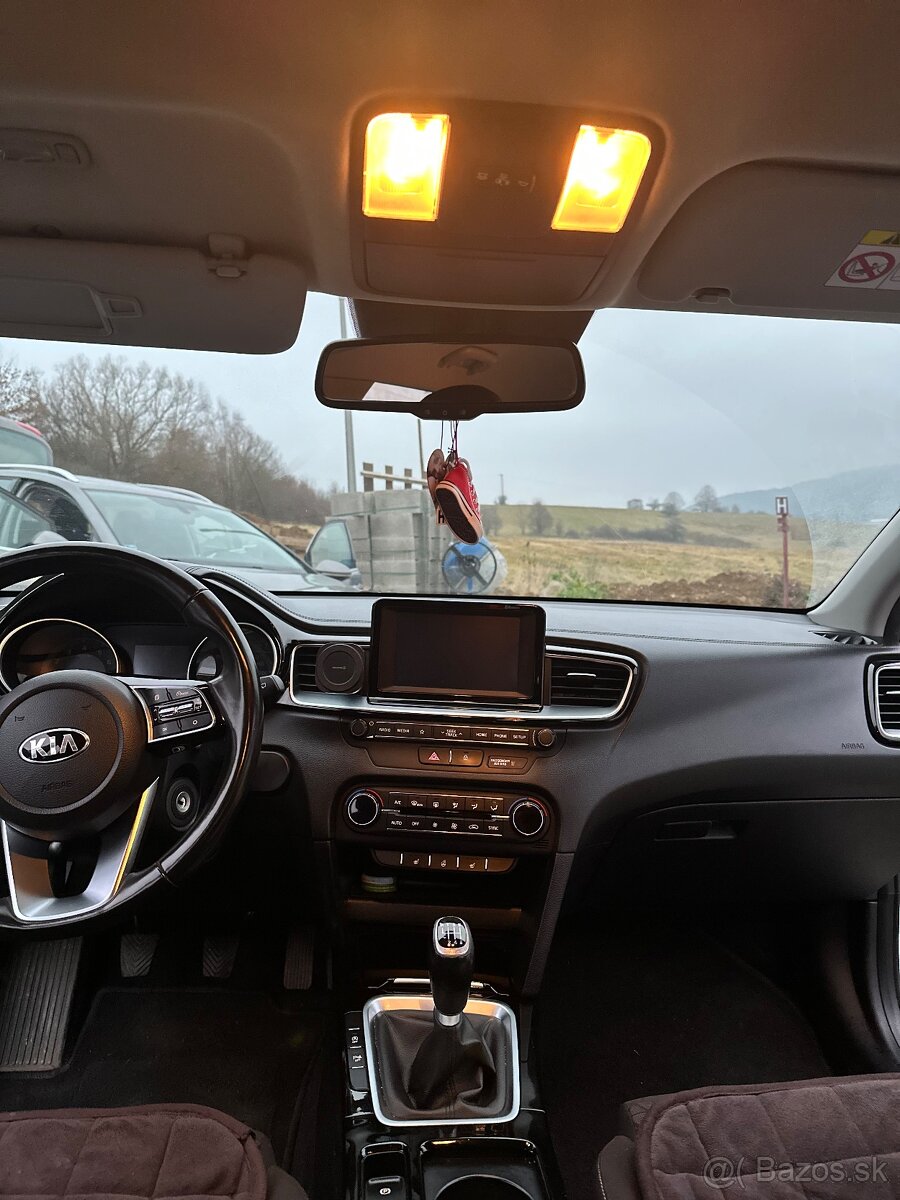 KIA CEED SW 1.4 T-GDI GOLD - 14