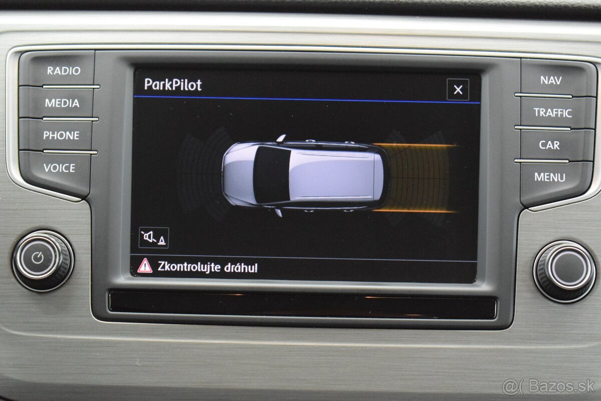 Volkswagen Golf Sportsvan 1,4 TSi 92 kW, 1.maj,NAVI,XEN,LED - 14