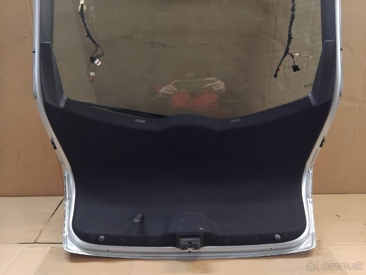 dvere kufra Octavia 3 - LA7W 8E8E - 14