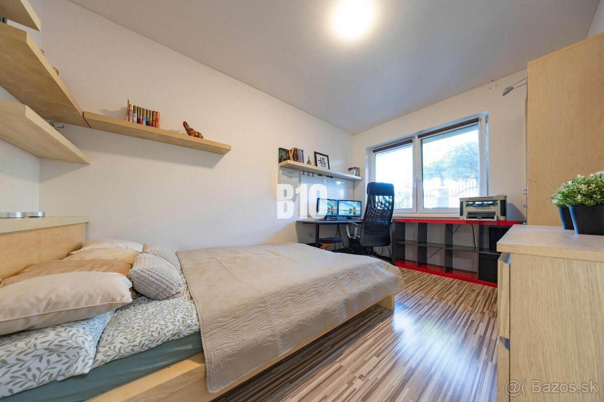 Tri Vody - 4-izbový rodinný dom s bazénom I Bazalková ulica - 14