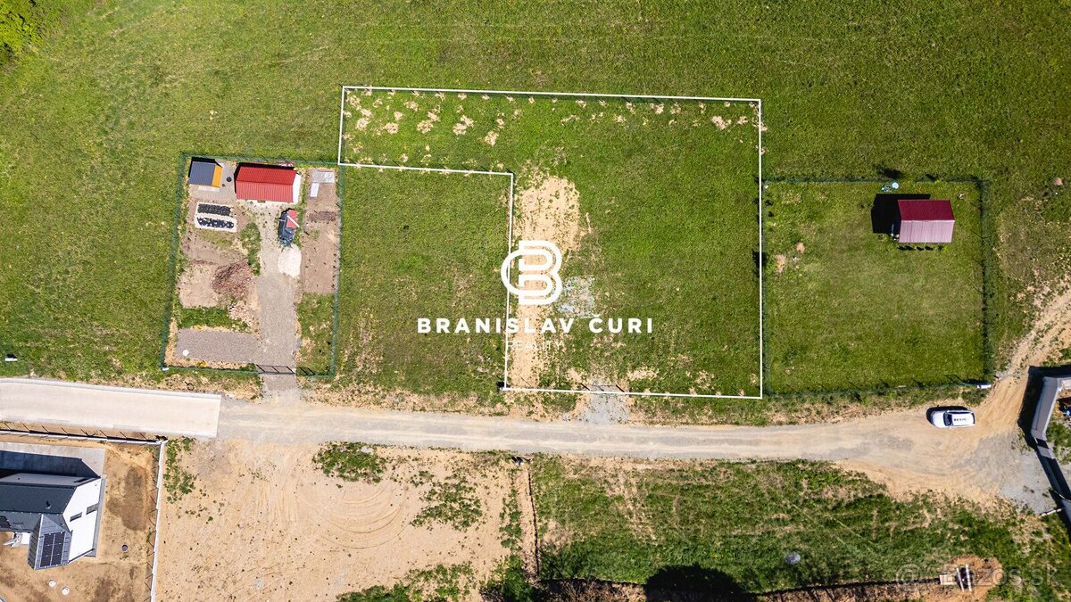 NA PREDAJ POZEMOK V MYSLAVE - 14