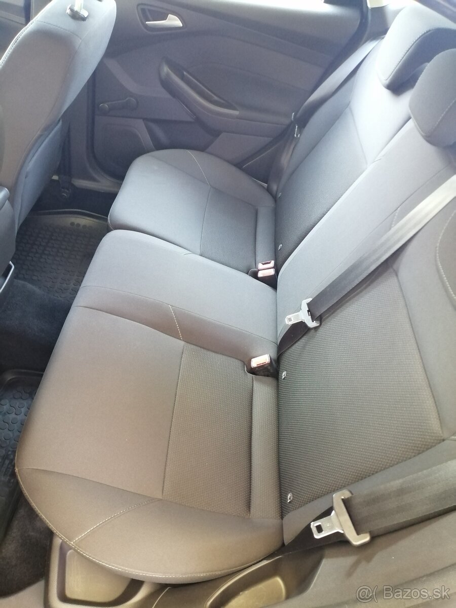 Ford Focus kombi, 1,0 l EcoBoost, 74kW, 130 740 km, 2015 - 14