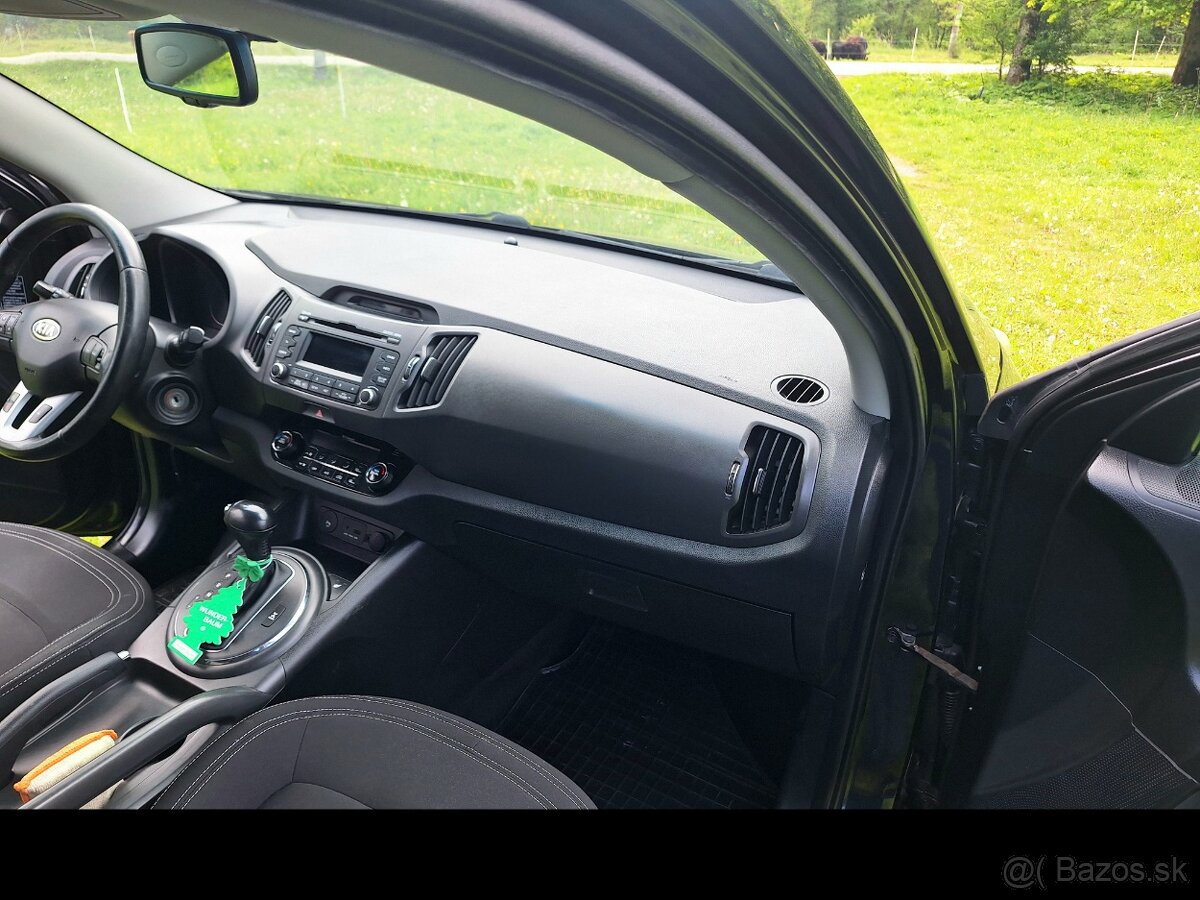KIA SPORTAGE 2.0 CRDI 4x4 100 kw A/T automat - 14