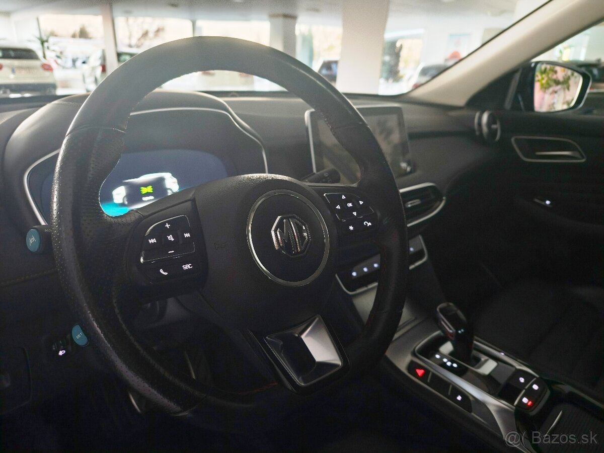 MG eHS LUXURY plug in hybrid v záruke do 2029 - 14