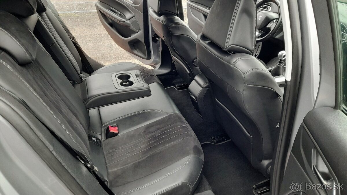 Peugeot 308, 138.000km, Plná výbava - 14