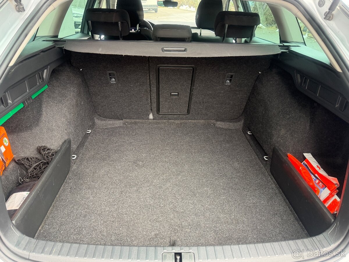 Škoda Octavia Combi 2.0 TDI SCR Style - 14