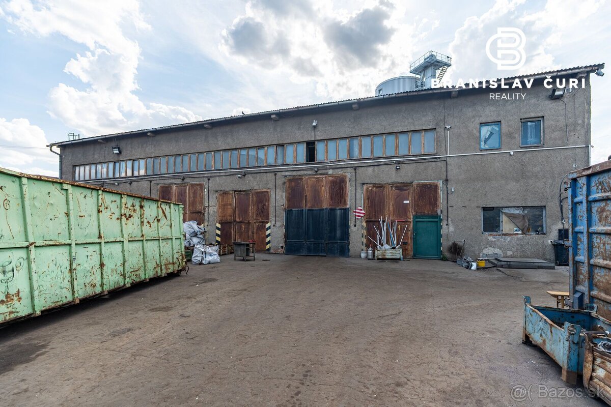NA PREDAJ PODNIKATEĽSKÝ AREÁL V BARCI - 14