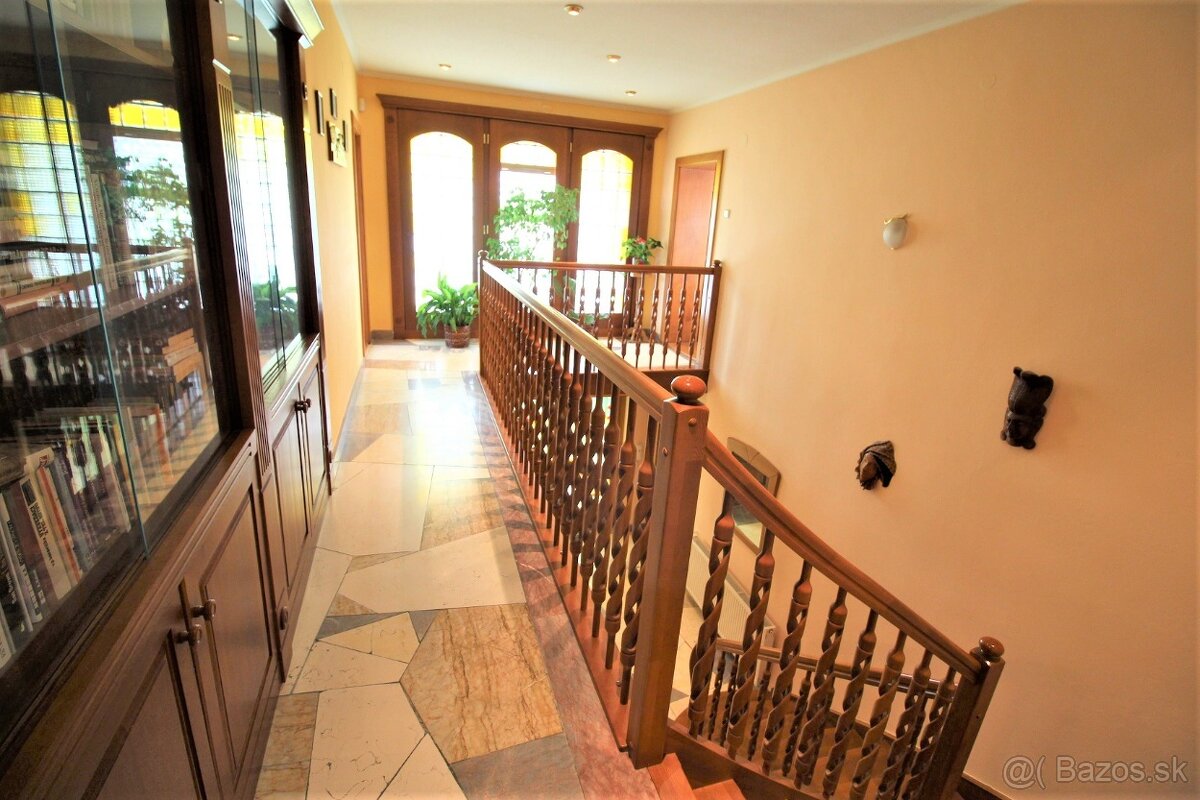 VYZÁLOHOVANÉ PREDAJ - RODINNÝ DOM - ZLATÉ MORAVCE - 14