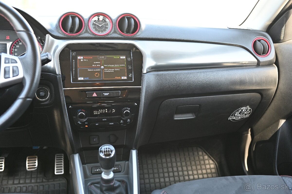 Suzuki Vitara S - 14
