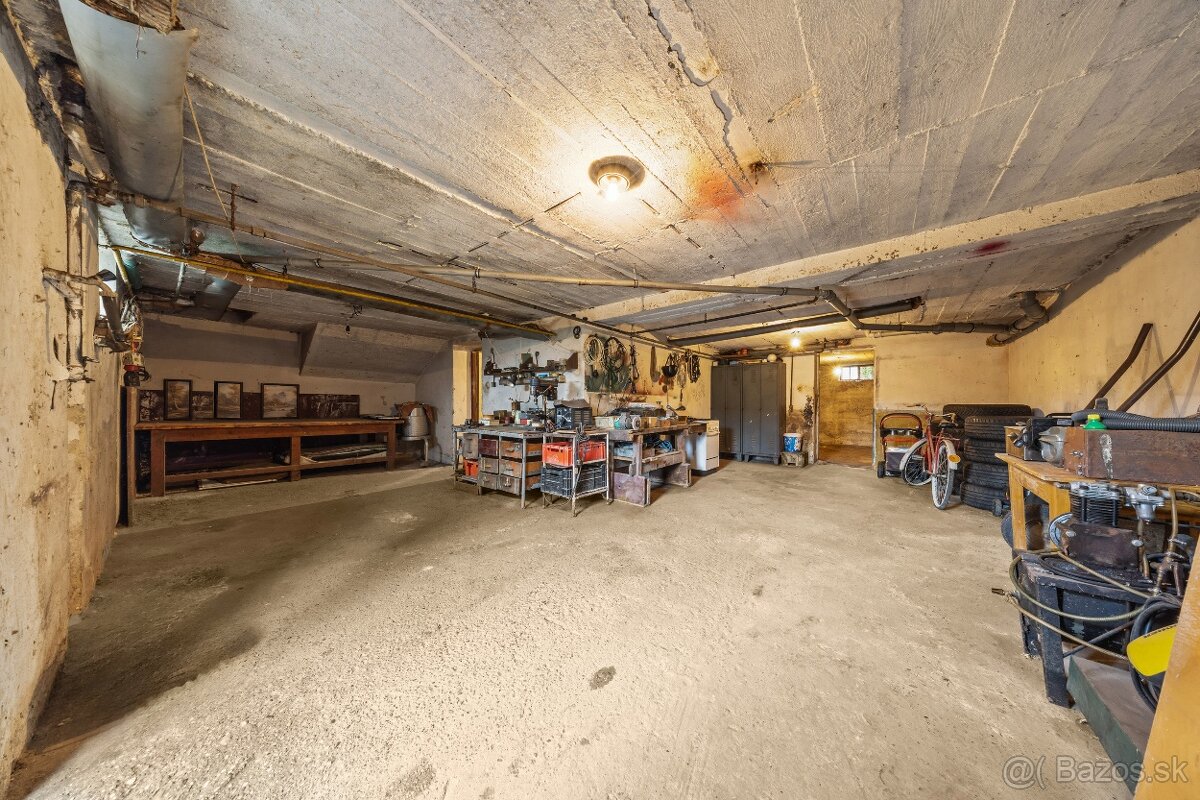 PRIESTRANNÝ 4-IZB. RODINNÝ DOM V PÔVODNOM STAVE S POZEMKOM - 14