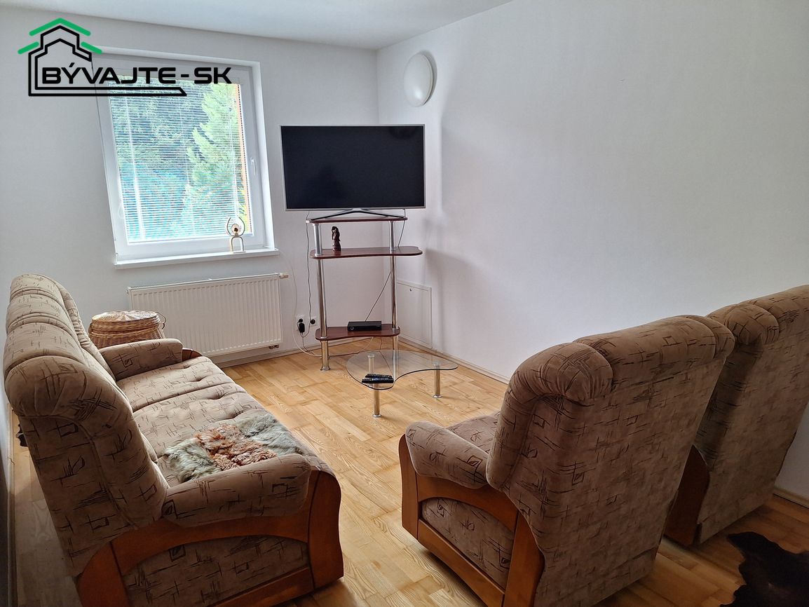 Rekreačný dom s celoročným užívaním s množstvom benefitov v - 14