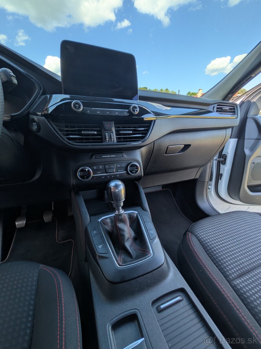 Ford Kuga St-line - 14
