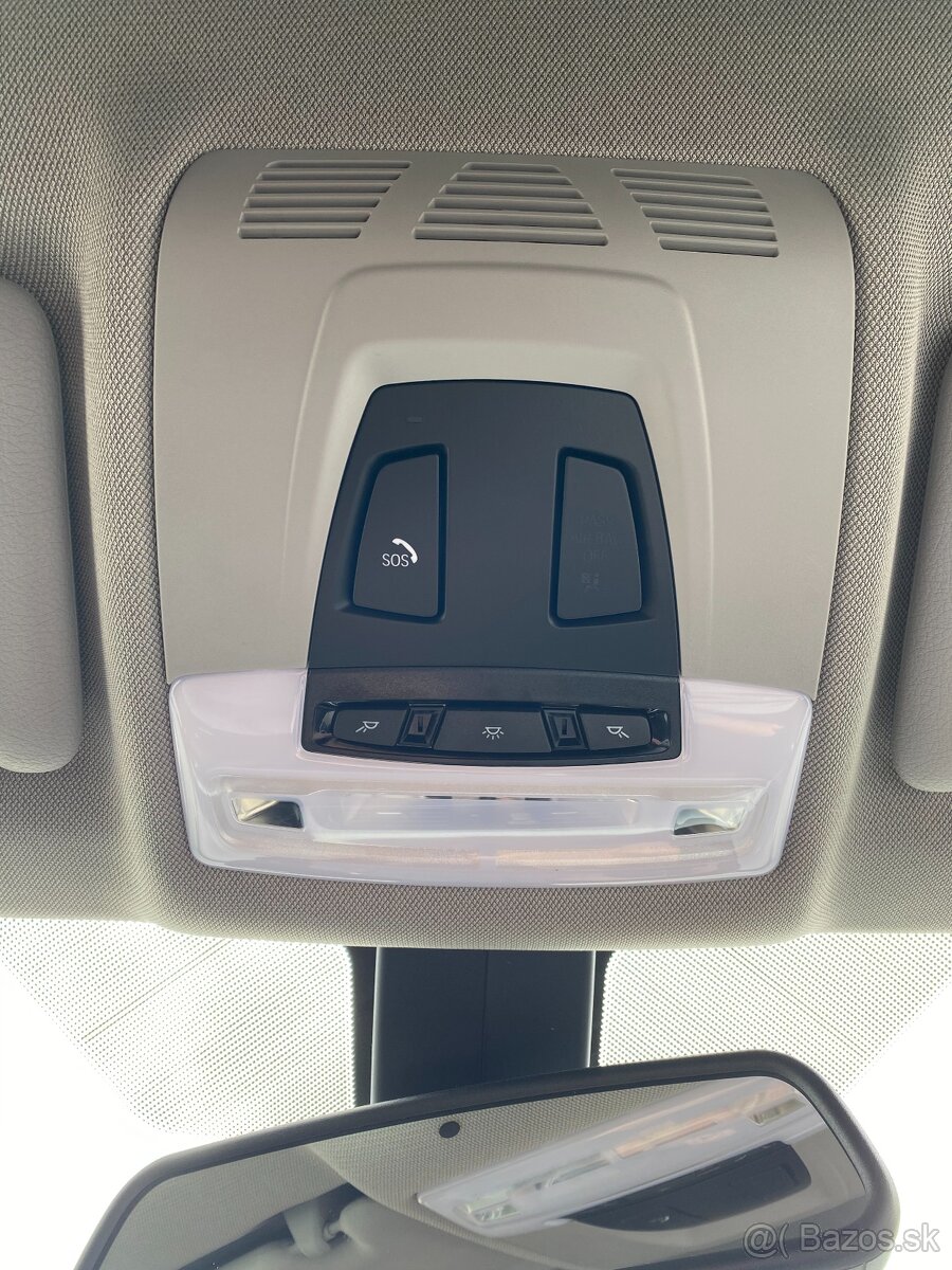 BMW rad 3 Touring 318d 2019 - 14