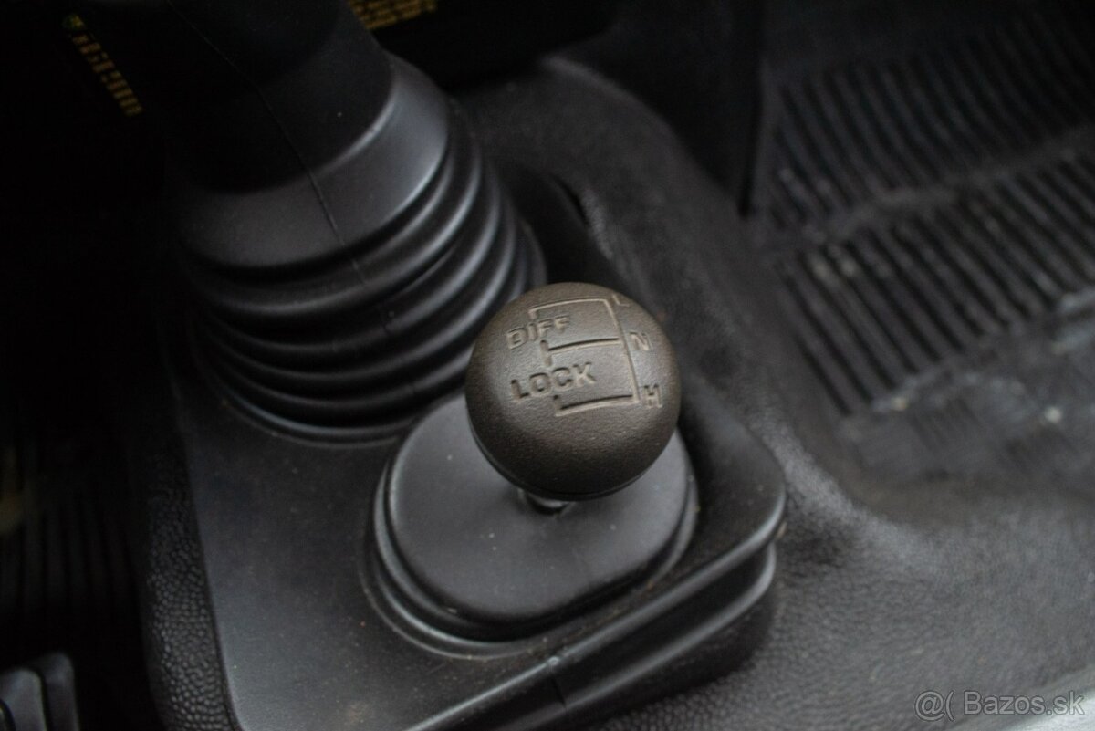 Land Rover Defender 110 2.5 Td5 HC PickUp - 14