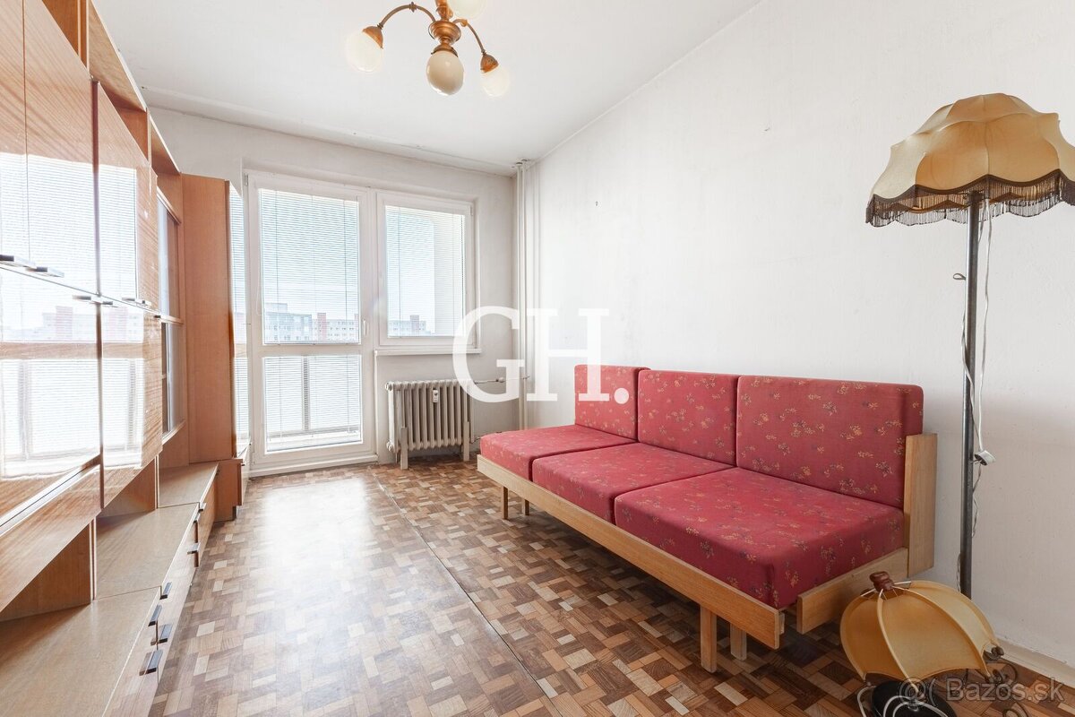 REZERVOVANÉ BERNOLÁKOVA - PRIESTRANNÝ 4 IZBOVÝ BYT V PÔVODNO - 14